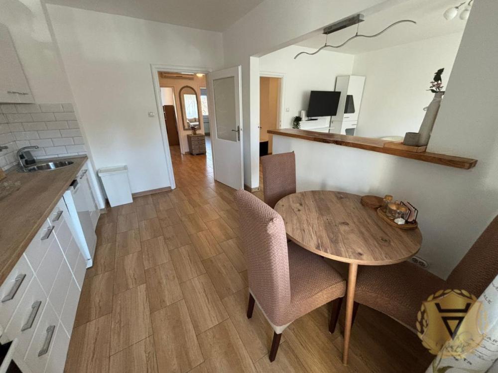 Slika 4 - Trosoban stan za izdavanje, 84m2, 900€