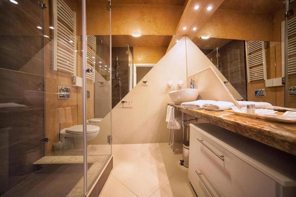 Slika 11 -  Lokal za izdavanje, 250m2, 3.500€