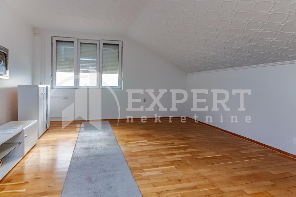 Glavna slika -Ratka Jovića, Trosoban stan na prodaju, 64m2, 111.000€