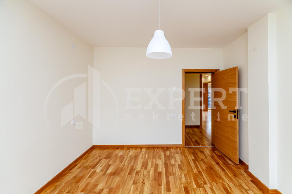 Slika 7 - Kneza Mihaila Obrenovića, Trosoban stan na prodaju, 92m2, 144.200€