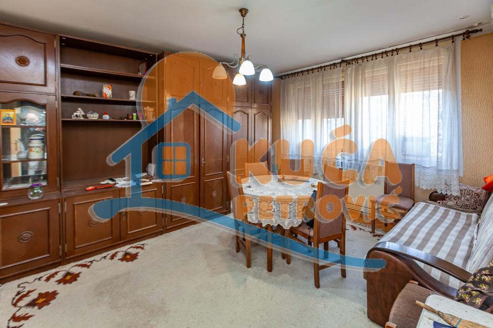 Glavna slika -Sinđelićev trg, Trosoban stan na prodaju, 66m2, 132.000€