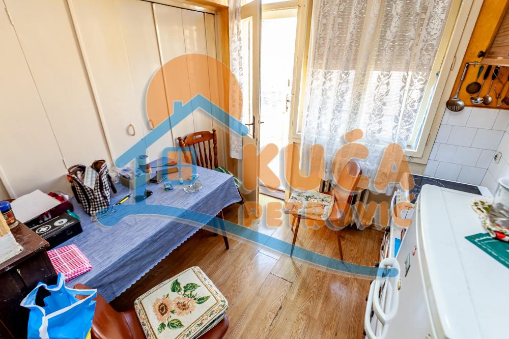 Slika 9 - Sinđelićev trg, Trosoban stan na prodaju, 66m2, 132.000€