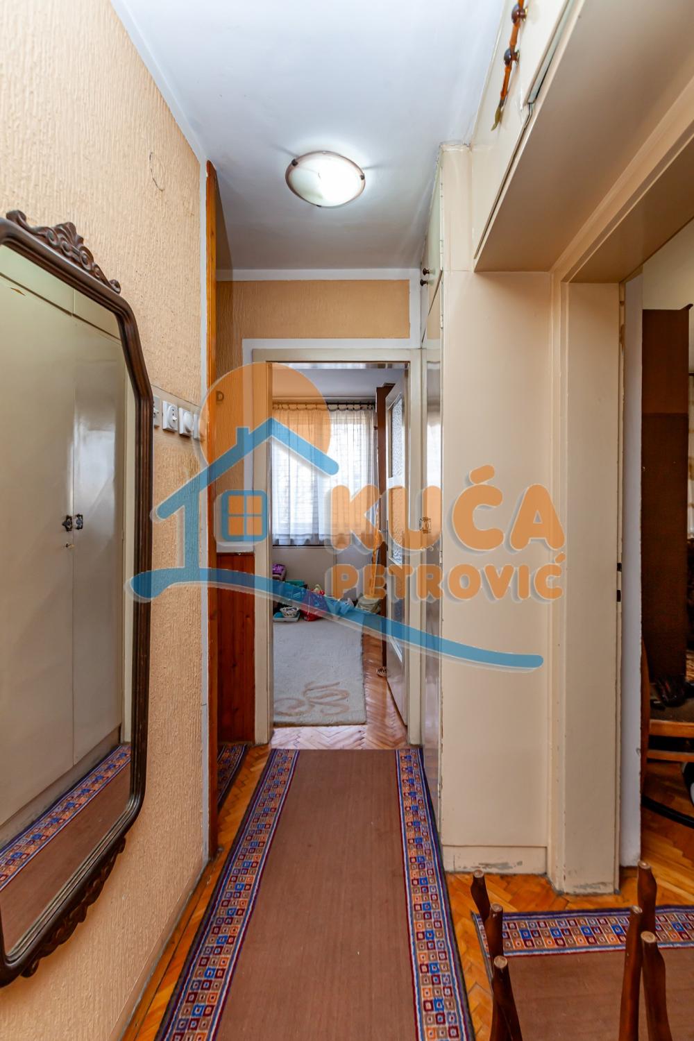 Slika 3 - Sinđelićev trg, Trosoban stan na prodaju, 66m2, 132.000€