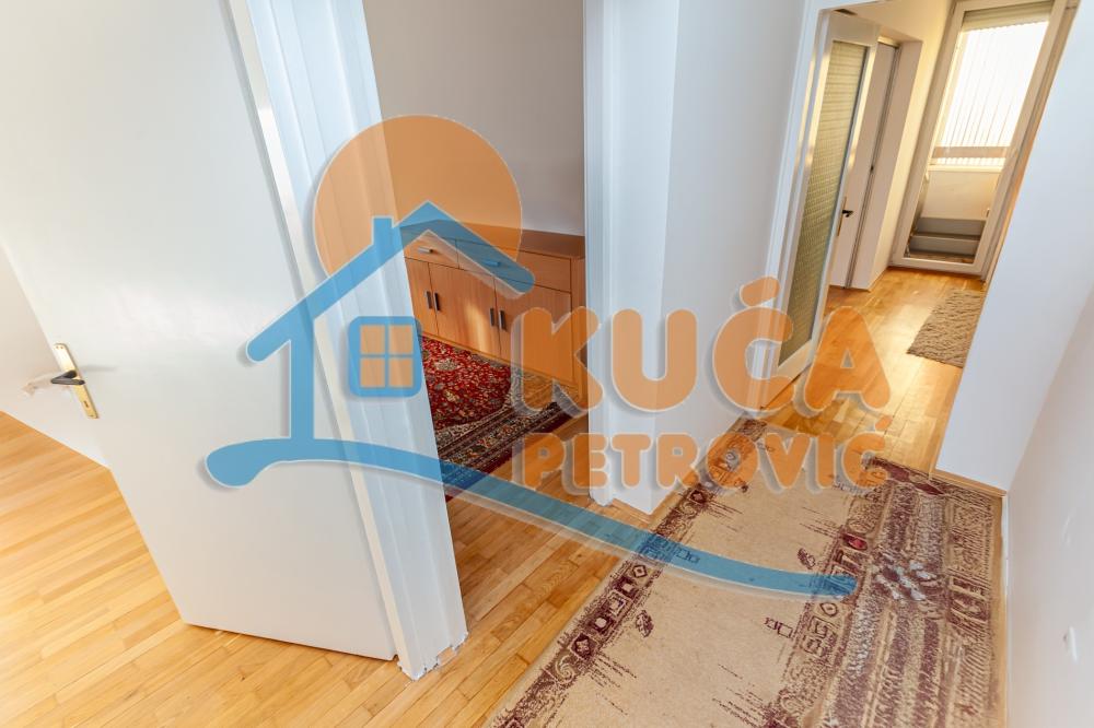 Slika 10 - Ratka Jovića, Trosoban stan na prodaju, 64m2, 111.000€