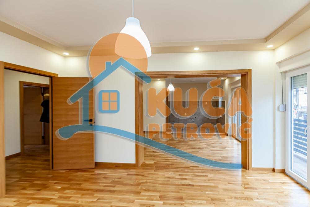 Glavna slika -Kneza Mihaila Obrenovića, Trosoban stan na prodaju, 92m2, 144.200€