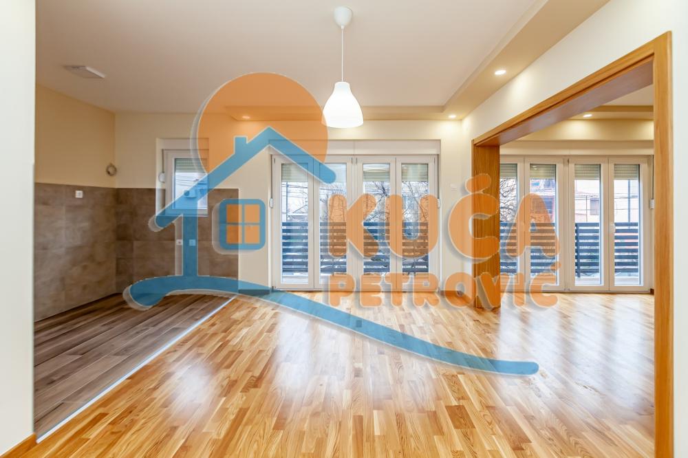 Slika 4 - Kneza Mihaila Obrenovića, Trosoban stan na prodaju, 92m2, 144.200€