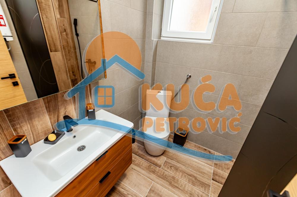 Slika 11 - Kneza Mihaila Obrenovića, Trosoban stan na prodaju, 92m2, 144.200€