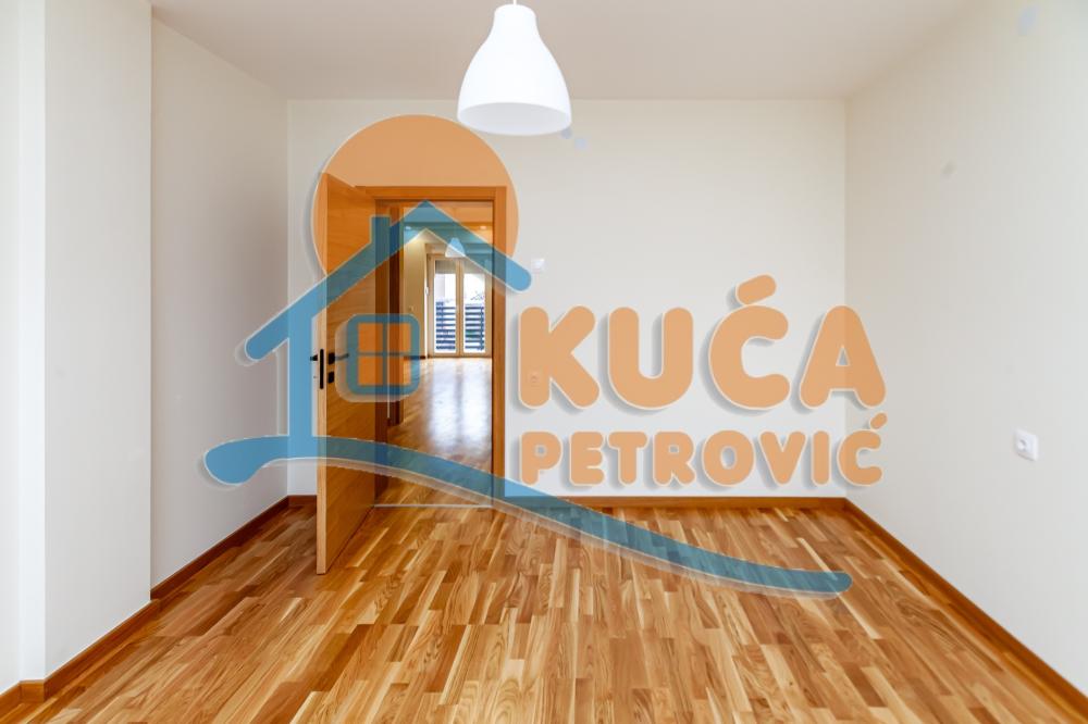 Slika 9 - Kneza Mihaila Obrenovića, Trosoban stan na prodaju, 92m2, 144.200€