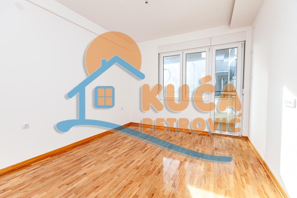 Slika 4 - Knjaževačka,  Lokal za izdavanje, 46m2, 300€