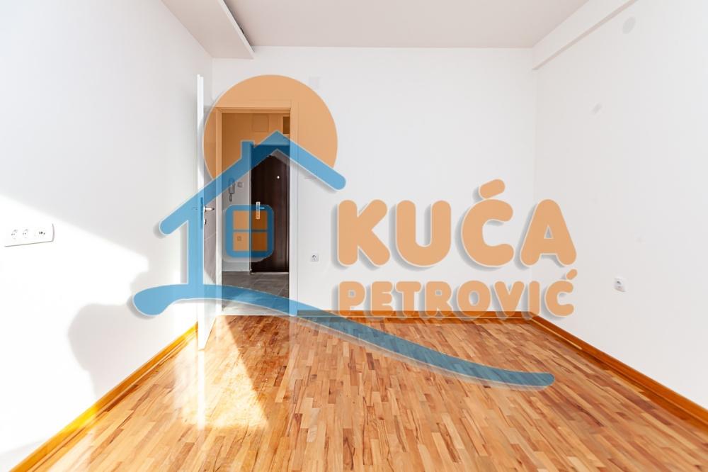 Slika 5 - Knjaževačka,  Lokal za izdavanje, 46m2, 300€