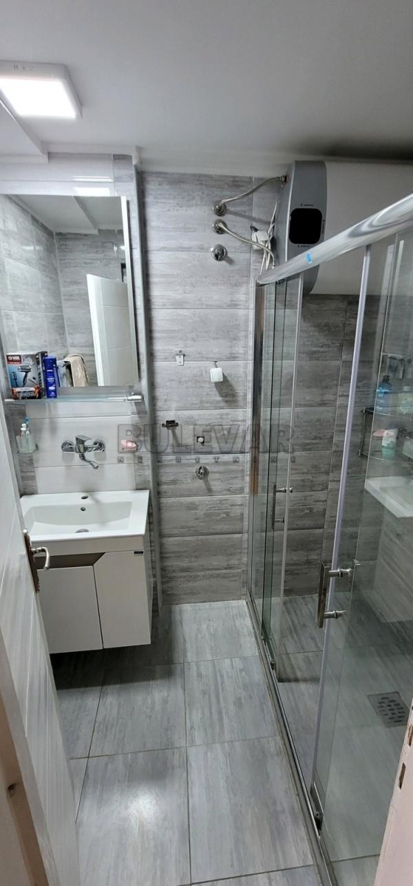 Slika 5 - Sinđelićev trg, Trosoban stan za izdavanje, 80m2, 450€