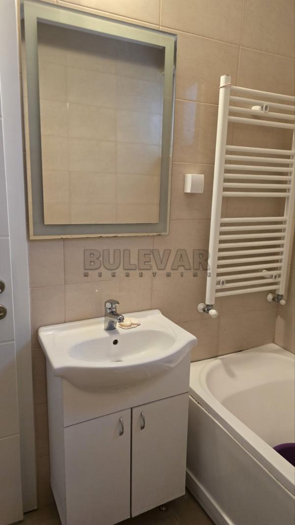 Slika 9 - Jovana Ristića, Dvosoban stan za izdavanje, 51m2, 350€