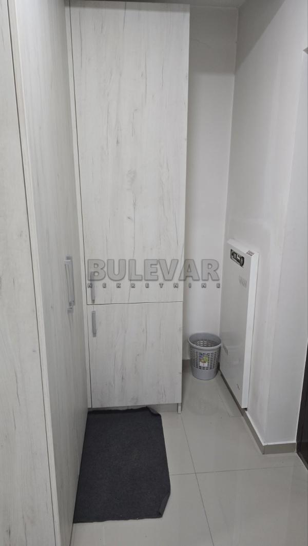 Slika 11 - Jovana Ristića, Dvosoban stan za izdavanje, 51m2, 350€