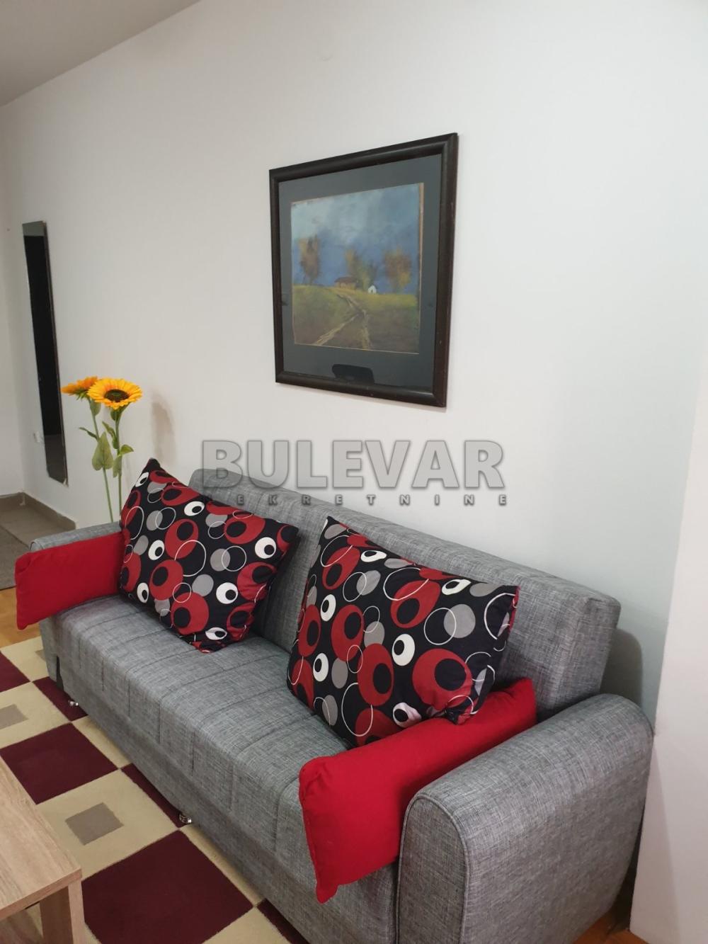 Slika 5 - Kej Kola srpskih sestara, Jednoiposoban stan za izdavanje, 42m2, 300€