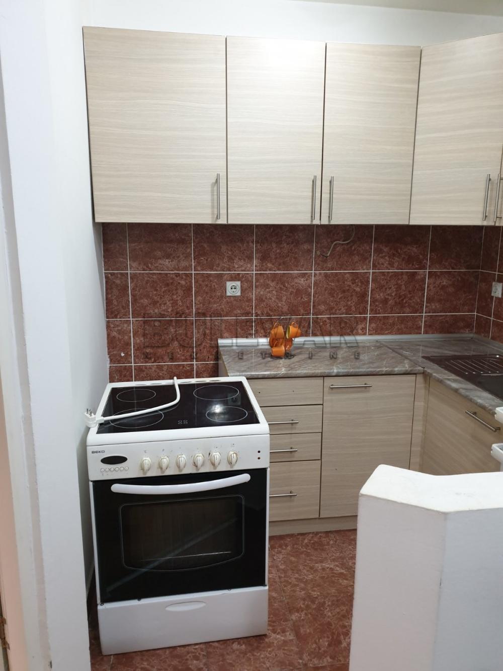 Slika 8 - Kej Kola srpskih sestara, Jednoiposoban stan za izdavanje, 42m2, 300€