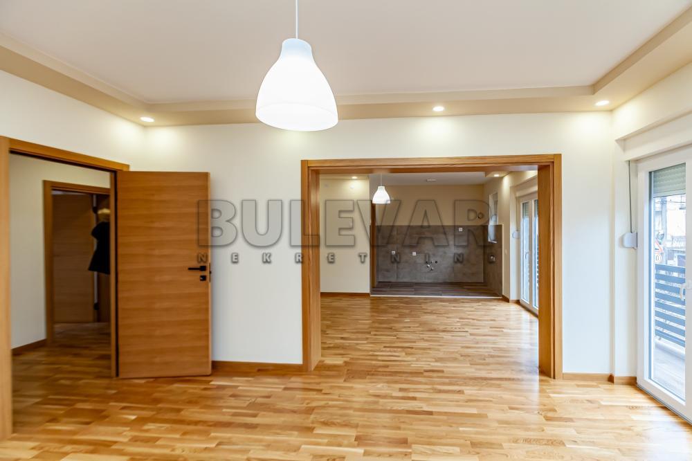 Glavna slika -Kneza Mihaila Obrenovića, Trosoban stan na prodaju, 92m2, 144.200€