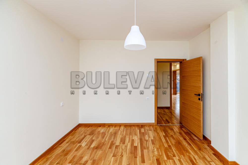 Slika 7 - Kneza Mihaila Obrenovića, Trosoban stan na prodaju, 92m2, 144.200€