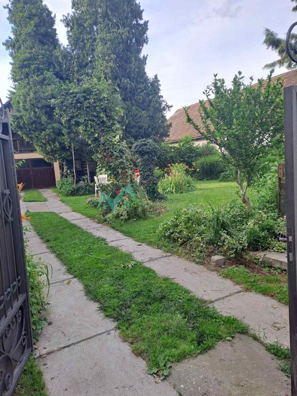 Slika 1 -  Kuća na prodaju, 330m2, 324.450€