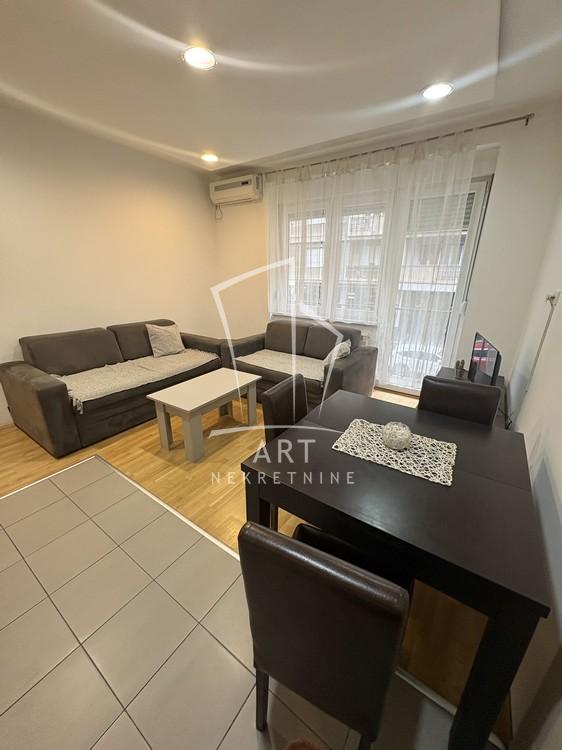 Slika 1 - Njegoševa, Trosoban stan za izdavanje, 59m2, 800€