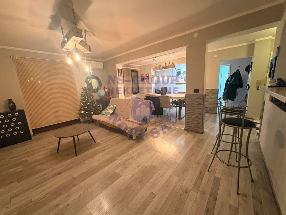 Glavna slika -Četvorosoban stan na prodaju, 102m2, 236.900€