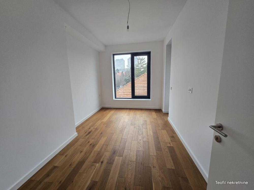 Slika 2 - Vojvode Đurovića, Trosoban stan na prodaju, 65m2, 227.500€