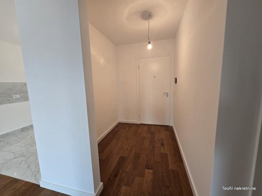 Slika 6 - Vojvode Đurovića, Trosoban stan na prodaju, 65m2, 227.500€