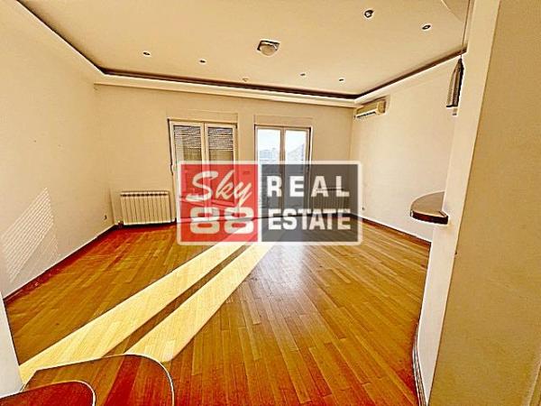Slika 2 -  Kuća na prodaju, 215m2, 697.000€