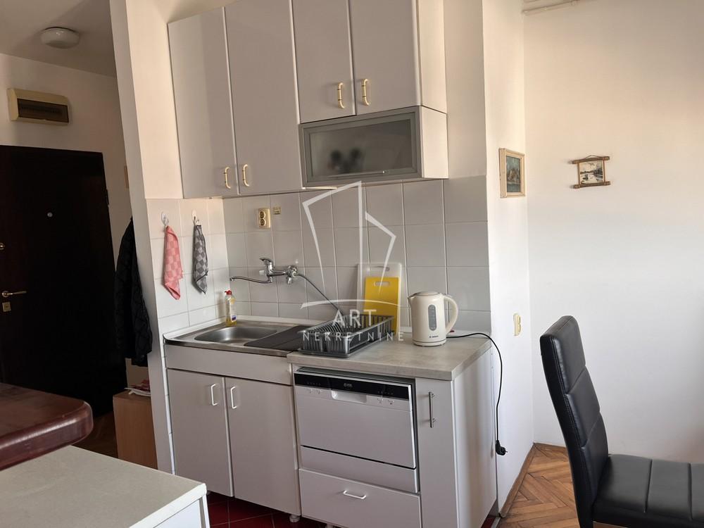 Slika 1 - Velbuška, Dvosoban stan za izdavanje, 56m2, 700€