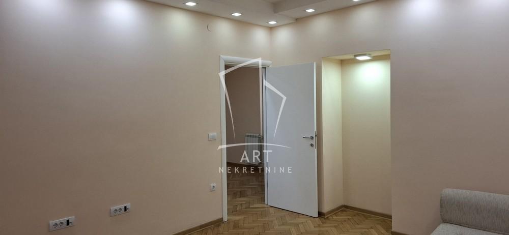 Slika 1 - Cetinjska, Trosoban stan za izdavanje, 58m2, 800€