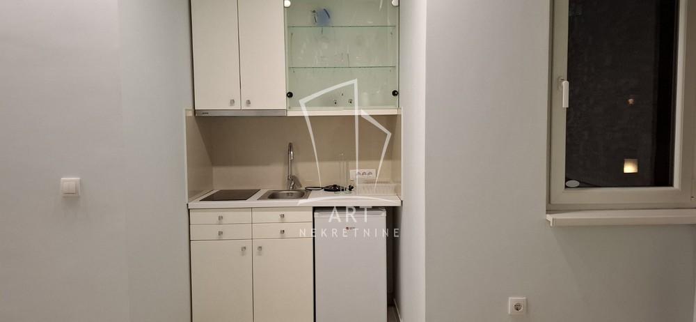 Slika 4 - Cetinjska, Trosoban stan za izdavanje, 58m2, 800€