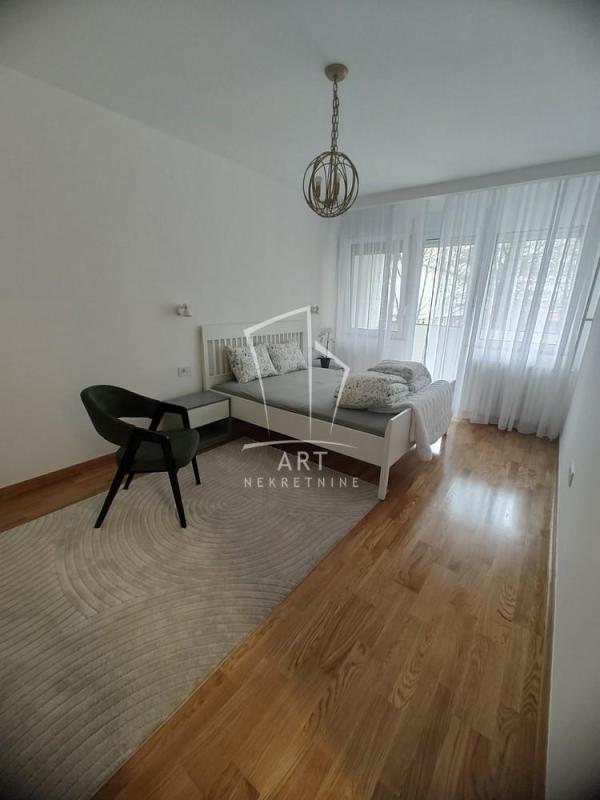 Slika 4 - Bulevar Kralja Aleksandra, Trosoban stan za izdavanje, 70m2, 1.000€
