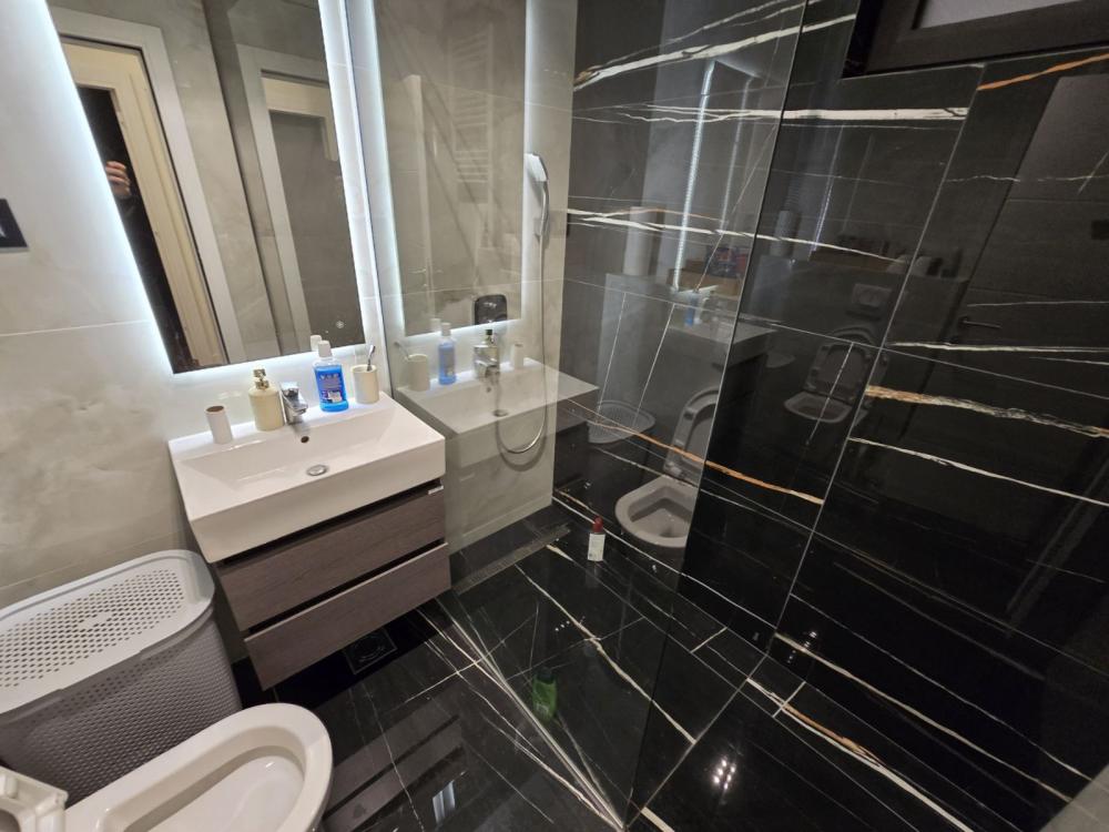 Slika 11 - Kneza Stracimira, Trosoban stan za izdavanje, 66m2, 1.100€