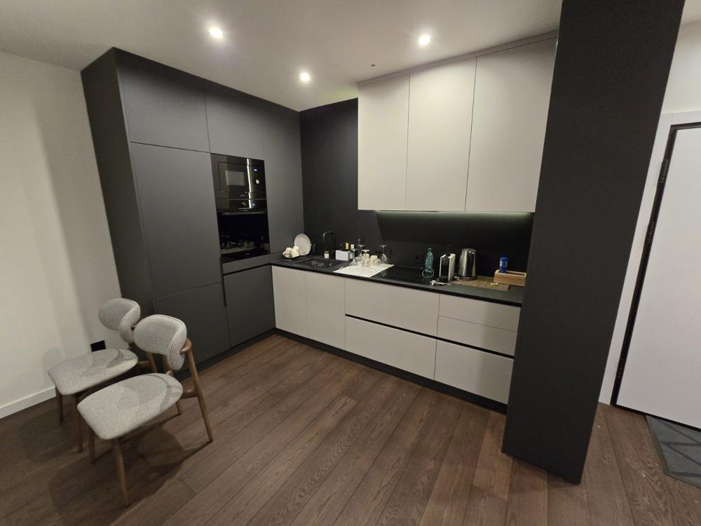 Slika 4 - Kneza Stracimira, Trosoban stan za izdavanje, 66m2, 1.100€