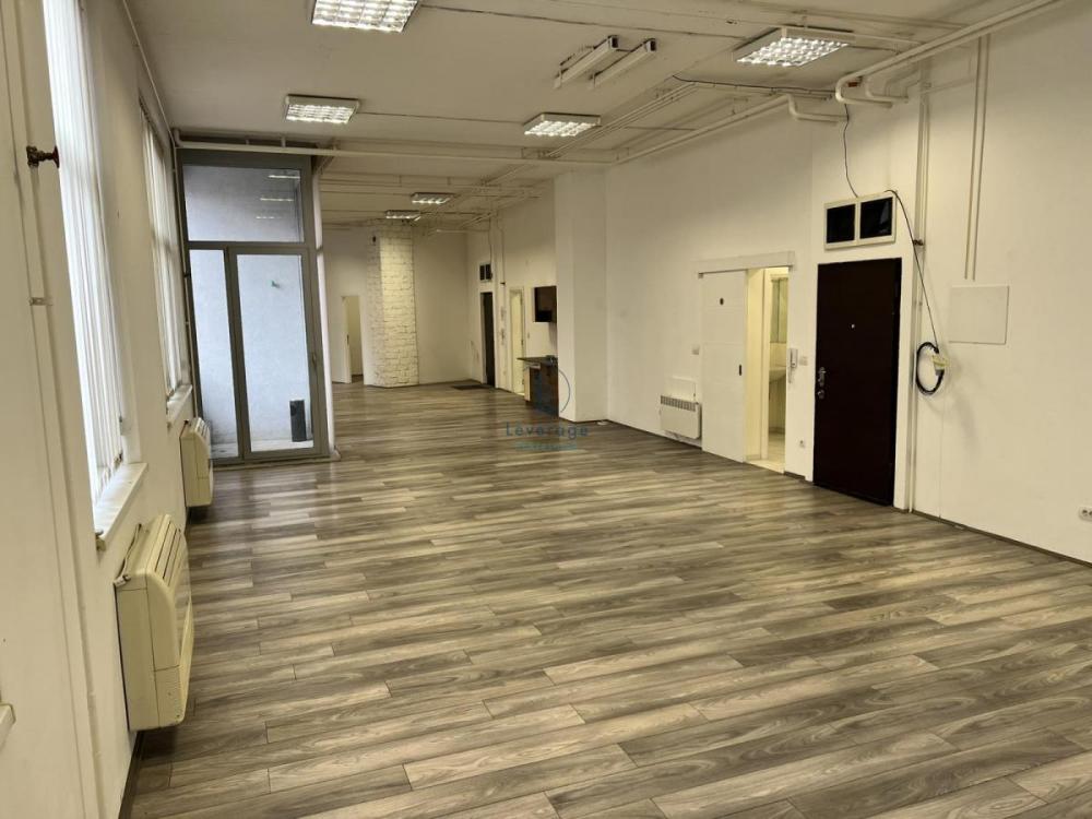 Slika 1 - Žorža Klemansoa,  Lokal za izdavanje, 180m2, 2.500€