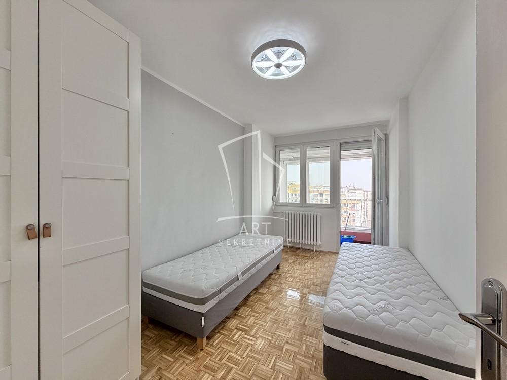 Slika 11 - Mike Alasa, Trosoban stan za izdavanje, 69m2, 800€