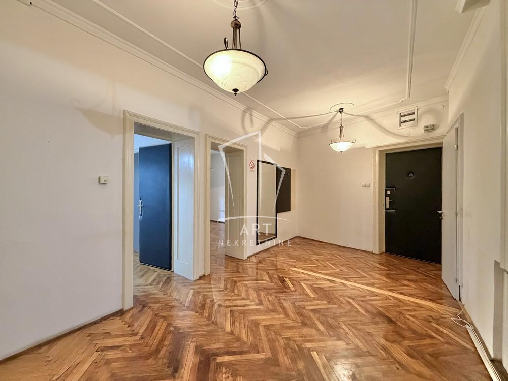 Slika 11 - Čubrina, Četvorosoban stan na prodaju, 78m2, 590.000€