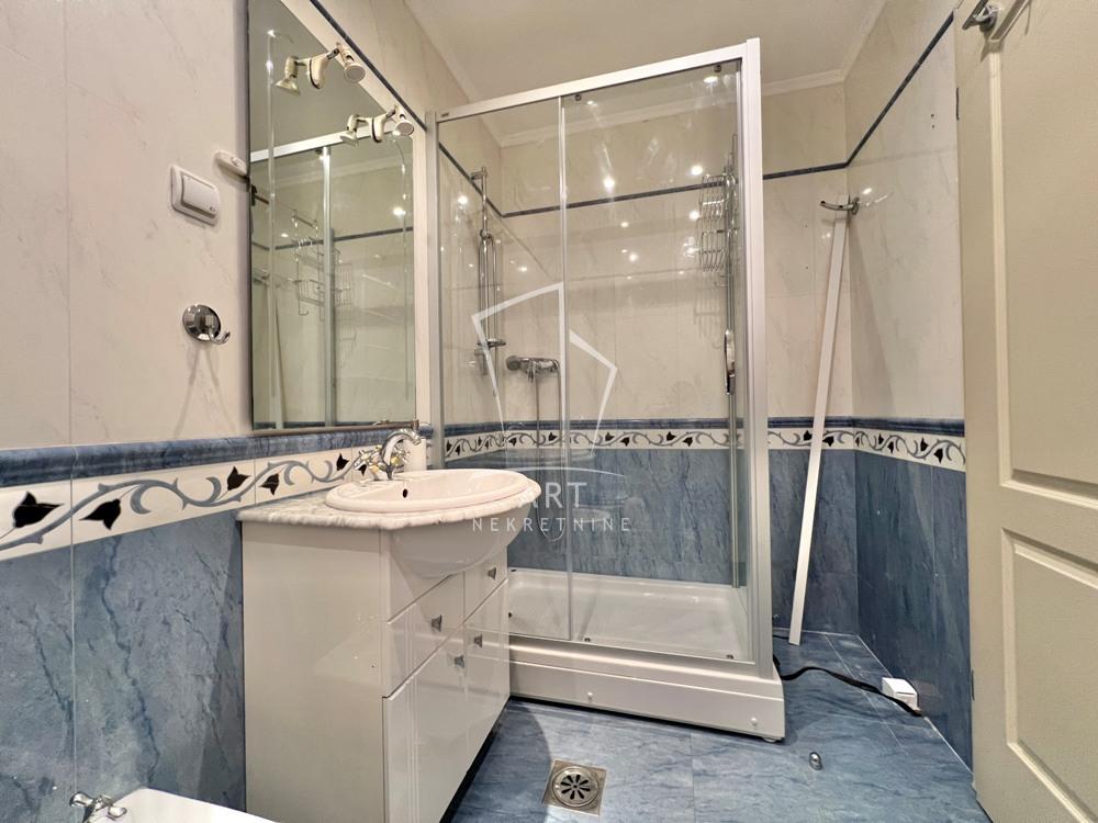 Slika 11 - Admirala Vukovića, Dvoiposoban stan na prodaju, 77m2, 261.800€