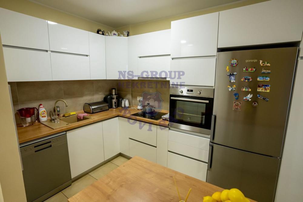 Glavna slika -Četvorosoban stan na prodaju,  91 m2, 281.190€