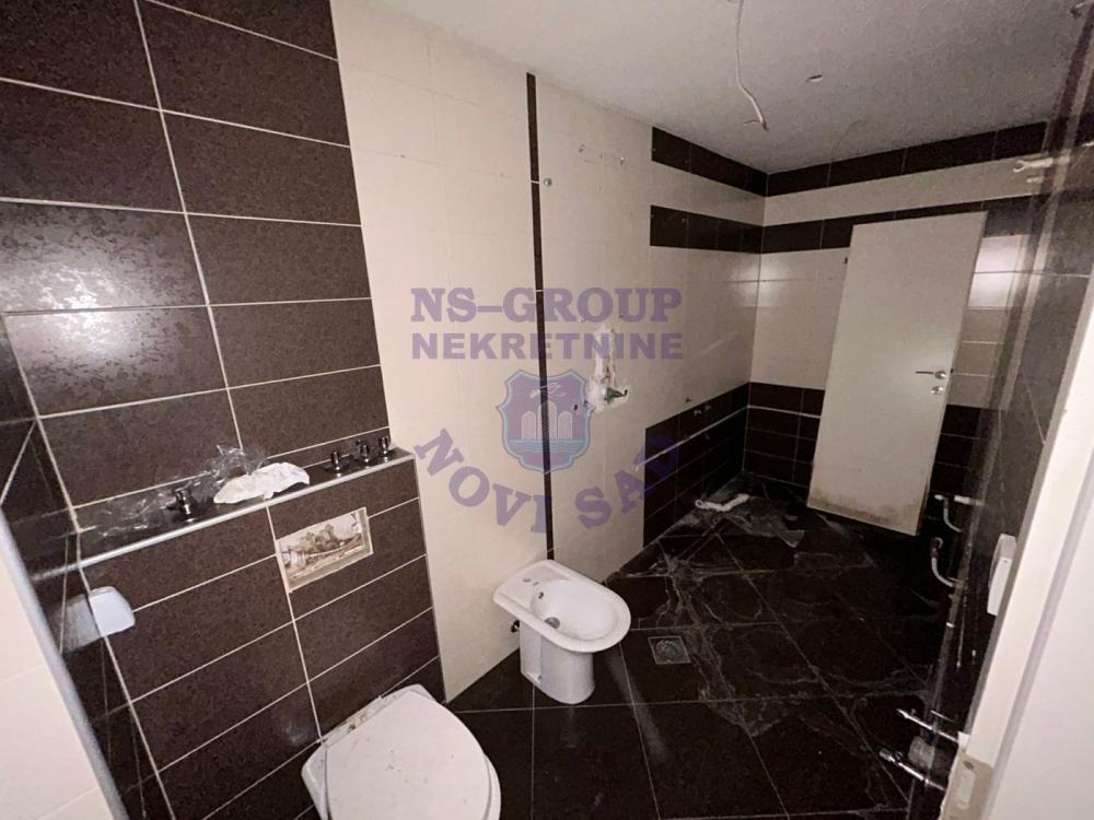 Slika 1 - Četvorosoban stan na prodaju, 109m2, 226.600€