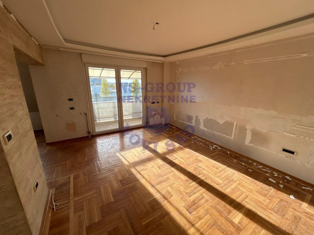 Glavna slika -Četvorosoban stan na prodaju, 109m2, 226.600€