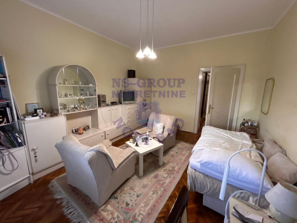 Slika 2 - Četvorosoban stan na prodaju, 104m2, 275.830€