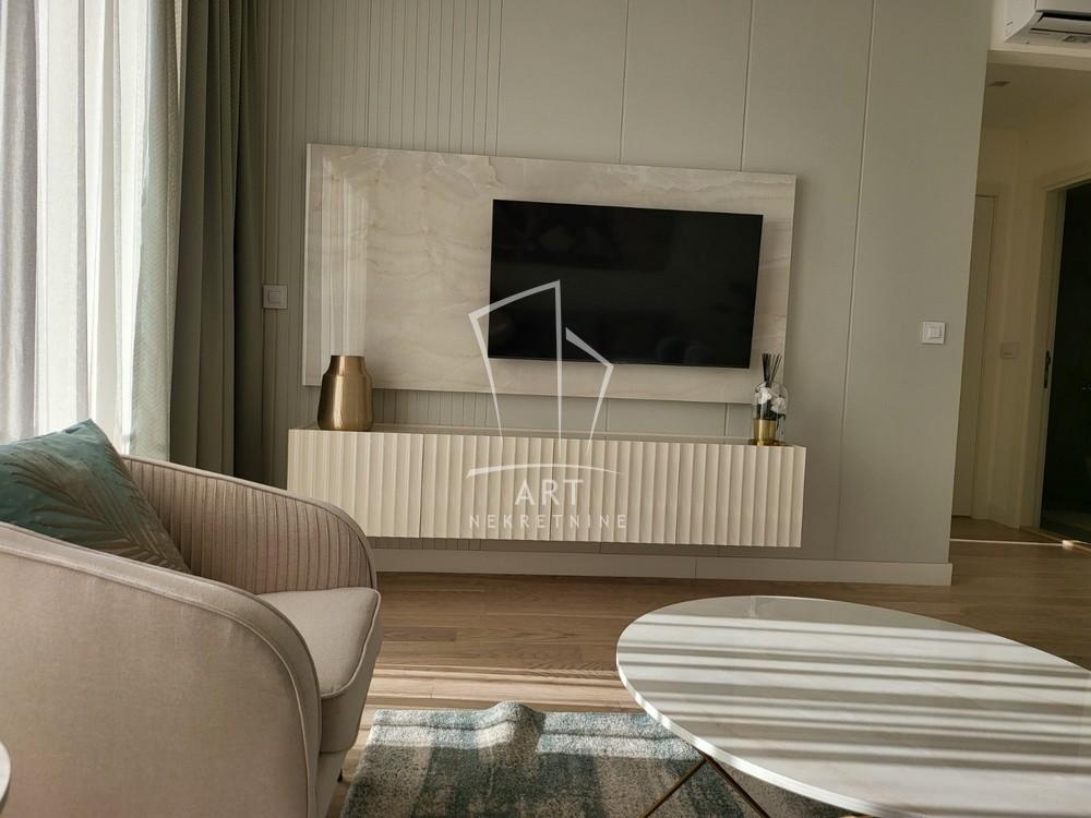 Slika 1 - Bulevar Vudroa Vilsona, Dvosoban stan za izdavanje, 53m2, 1.400€