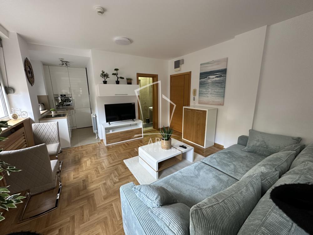 Slika 2 - Skender Begova, Jednosoban stan za izdavanje, 30m2, 600€