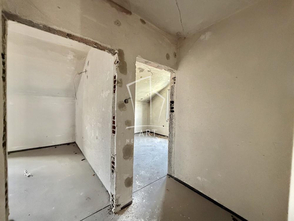 Slika 5 - Braće Nikolić,  Kuća na prodaju, 528m2, 600.000€