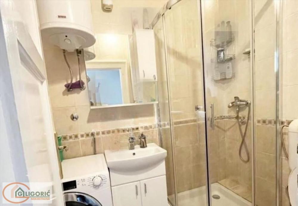 Slika 11 - Dvosoban stan za izdavanje, 61m2, 650€