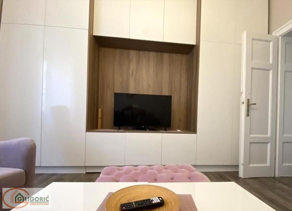 Slika 6 - Dvosoban stan za izdavanje, 61m2, 650€