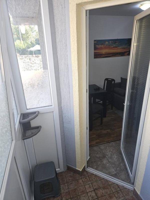 Slika 4 - Jednoiposoban stan za izdavanje, 33m2, 300€