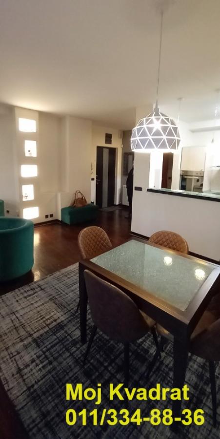 Slika 1 - Trosoban stan za izdavanje, 80m2, 900€