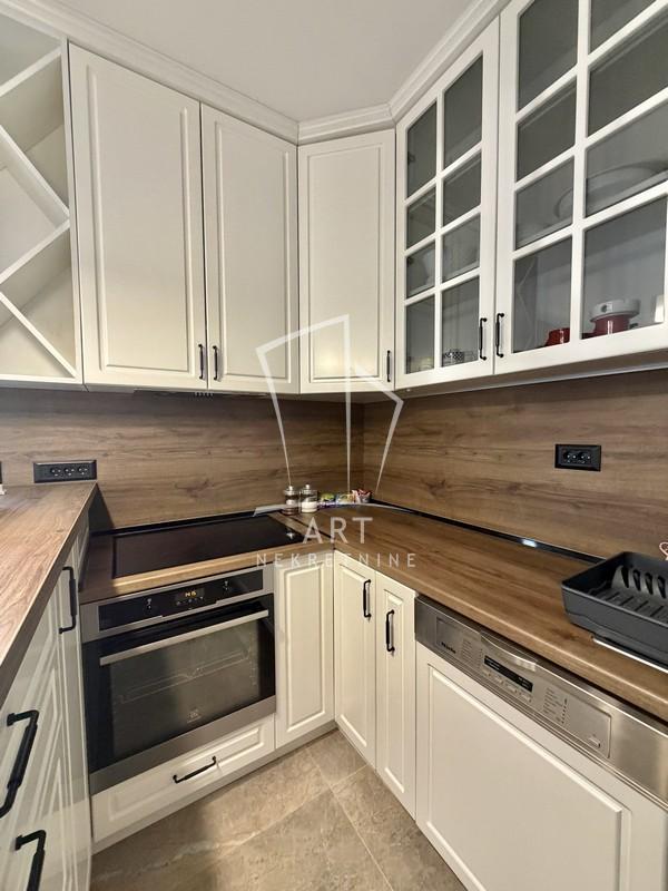 Slika 11 - Kneza Višeslava, Kuća za izdavanje, 303m2, 6.500€