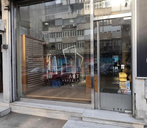 Slika 9 - Bulevar despota Stefana,  Lokal za izdavanje, 126m2, 3.500€